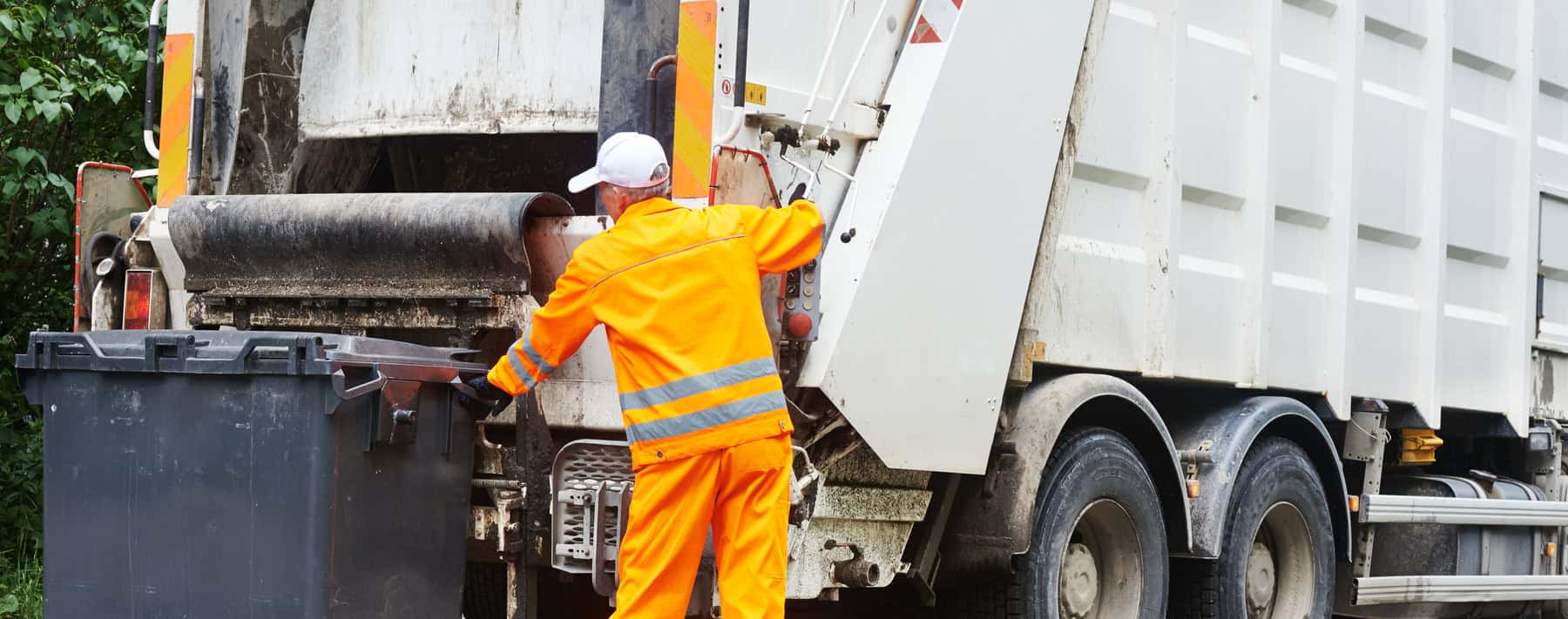 Trash Pull Within Curtilage Still Fair Game